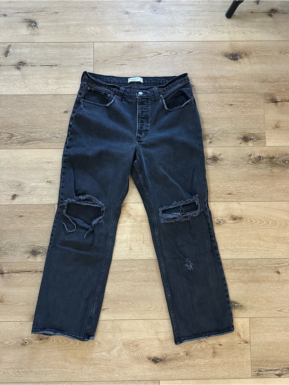 Abercrombie 90s Baggy Low Rise Jeans Size 31 Black Distressed Y2K